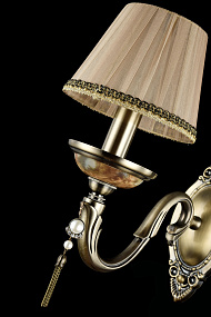 Бра Maytoni Demitas ARM024-01-R